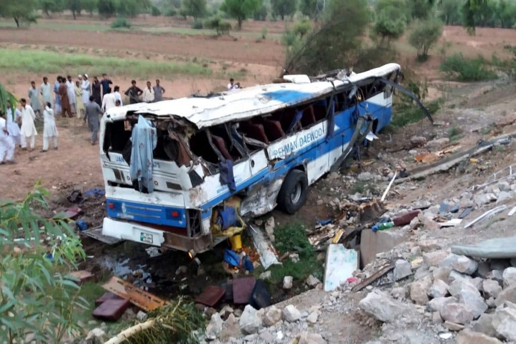 Tragic Bus Accident in Pakistan's Khyber Pakhtunkhwa Counts 10 Lives