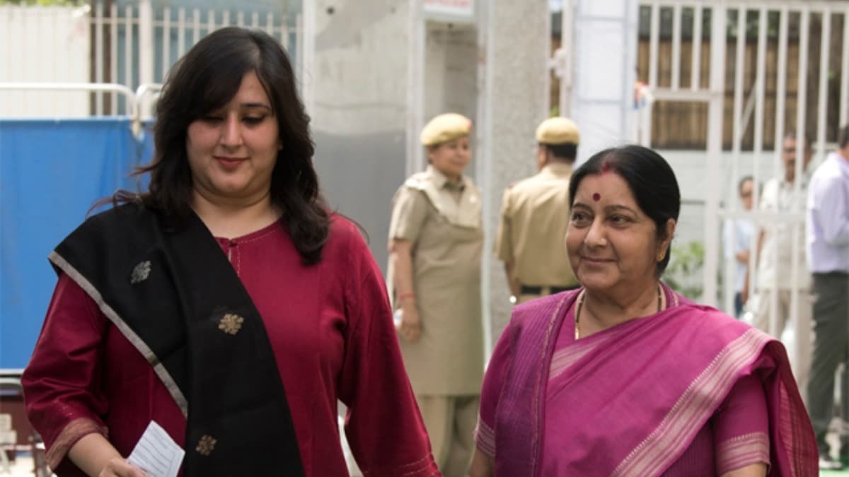 Bansuri Swaraj, Daughter of Sushma Swaraj, Set to Enter Electoral Politics