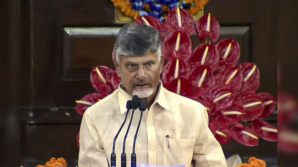 Chandrababu Naidu Swearing-in Ceremony: Andhra CM Naidu and newly inducted minister Pawan Kalyan felicitating Prime Minister Narendra Modi.