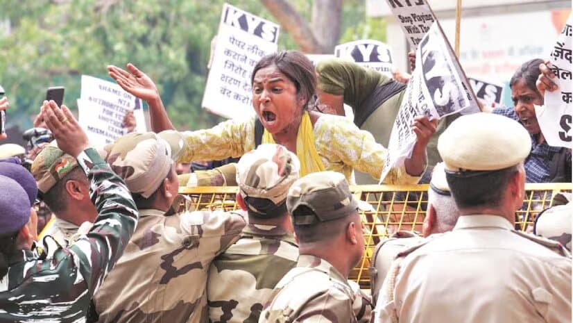 protest against NEET UG 2024