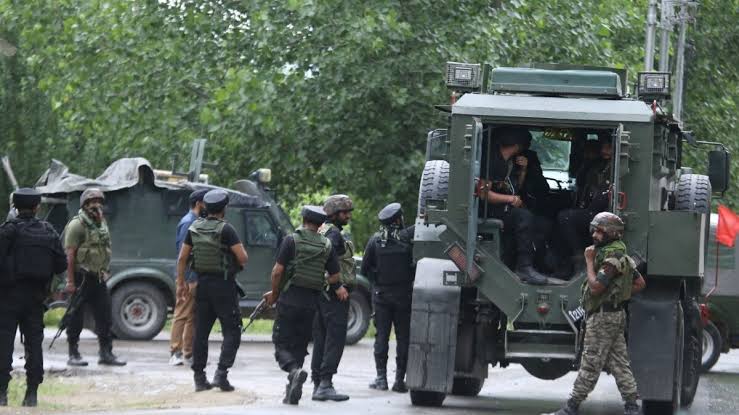 Army convoy in Jammu and Kashmir