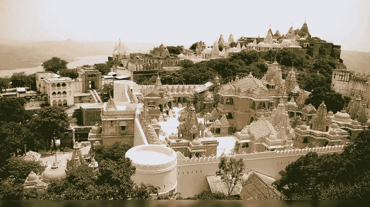 Palitana: a well-known Jains' pilgrimage place