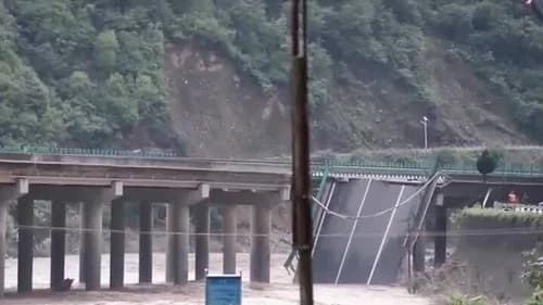 12 dead, over 60 injured after bridge collapses in northern China