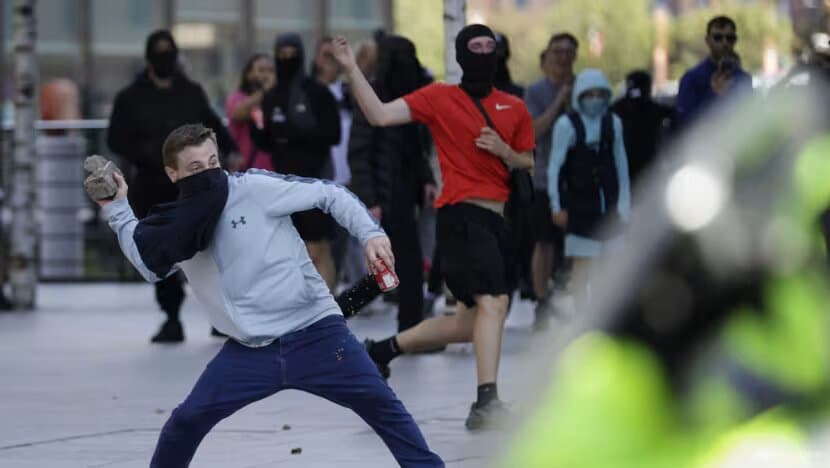 Far-right protesters in UK