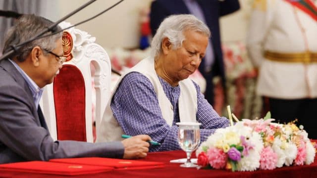 Nobel Laureate Muhammad Yunus takes charge of Bangladesh's interim govt