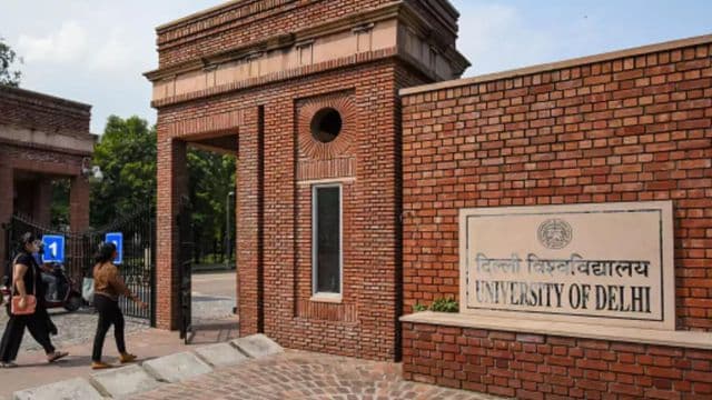 DU's new academic session welcomes freshers with anti-ragging campaigns