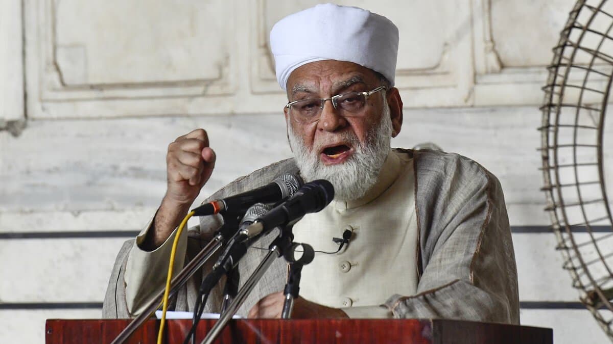 Win Muslim Hearts: Delhi Jama Masjid Shahi Imam's emotional call to PM ...