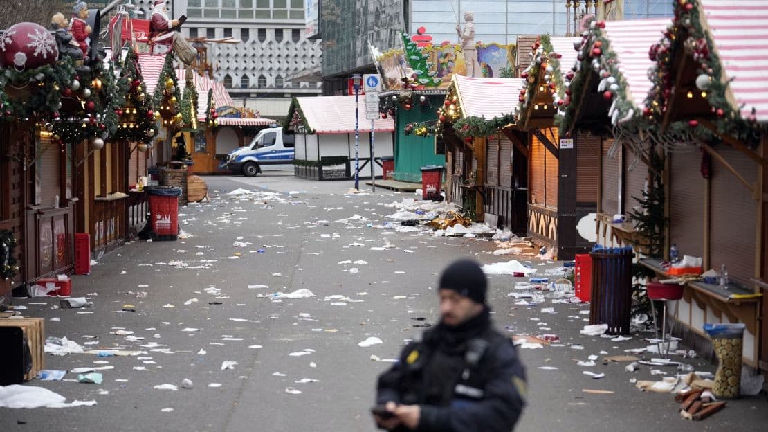 While the world revels in the joy of X'mas, Magdeburg silently bows in mourning