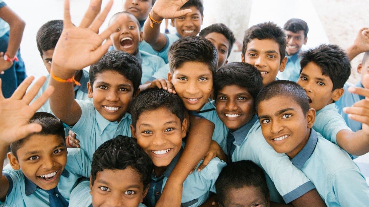 Bihar launches campaign to enroll children of laborers in schools under RTE