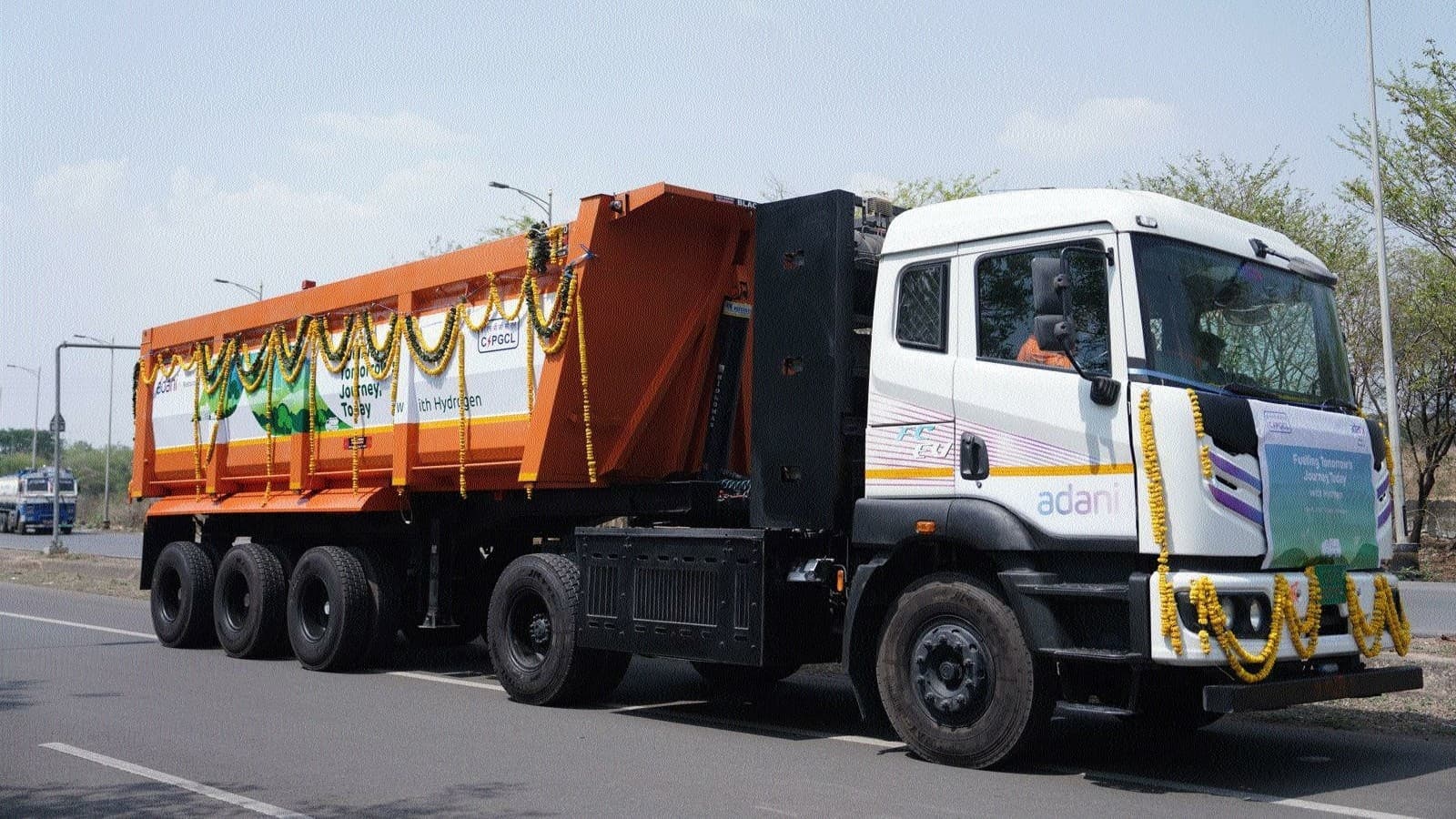 Govt picks 10 freight corridors for electric and hydrogen truck deployment
