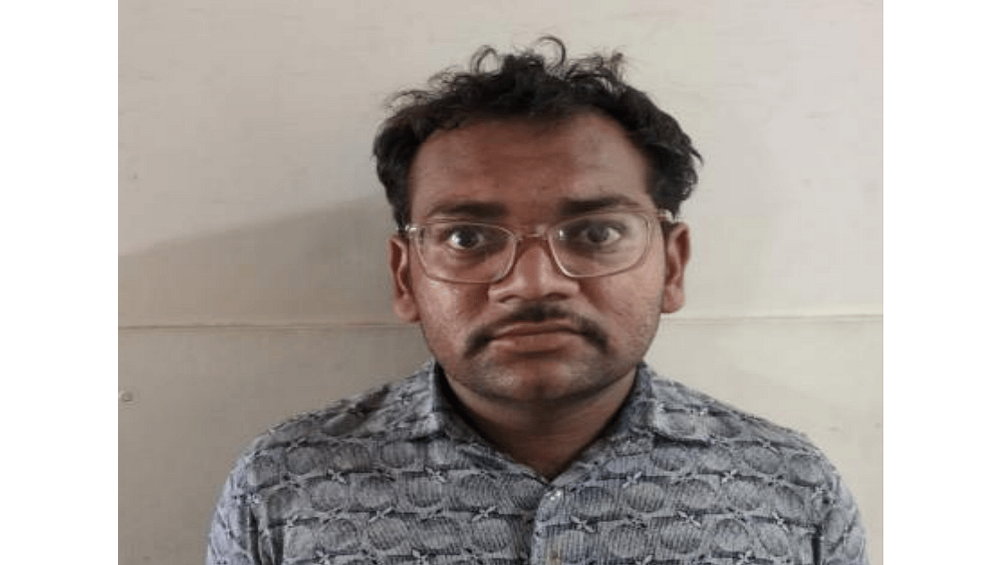 Gujarat ATS nabs health worker for leaking military secrets to Pakistan