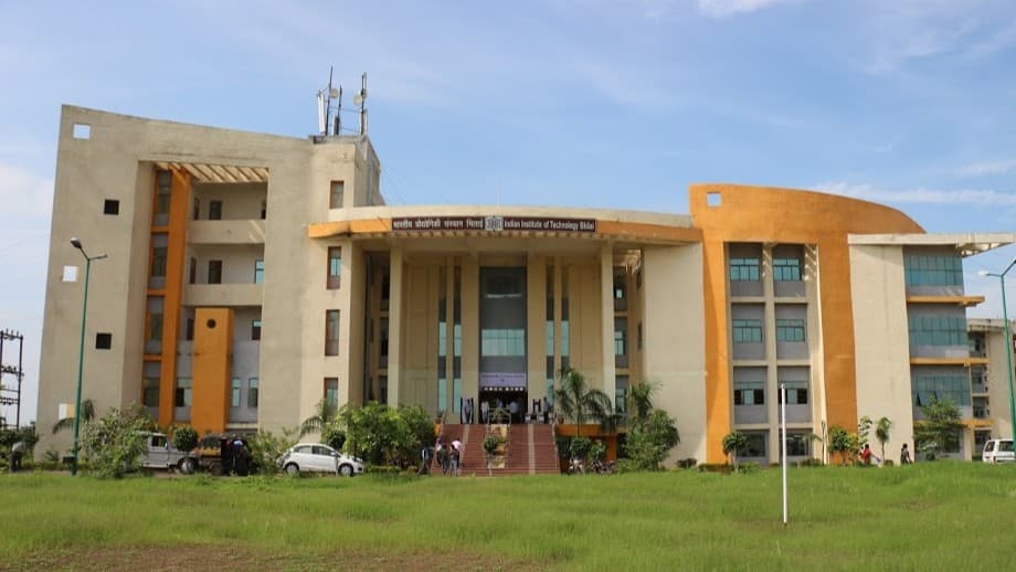IIT Bhilai signs MoU with IMT Nord Europe for academic and research collaboration
