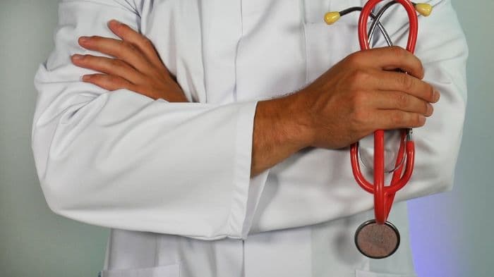 Kashmiri doctor forced to withdraw nephrology seat after hospital insists on beard trimming