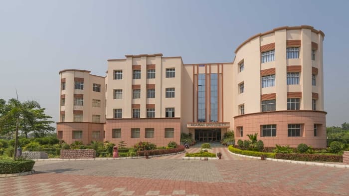 Adamas University: Pros, Historical Facts, Admission Process, Famous Alumni, and more