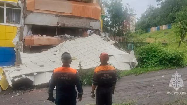 massive 8.8-magnitude earthquake 