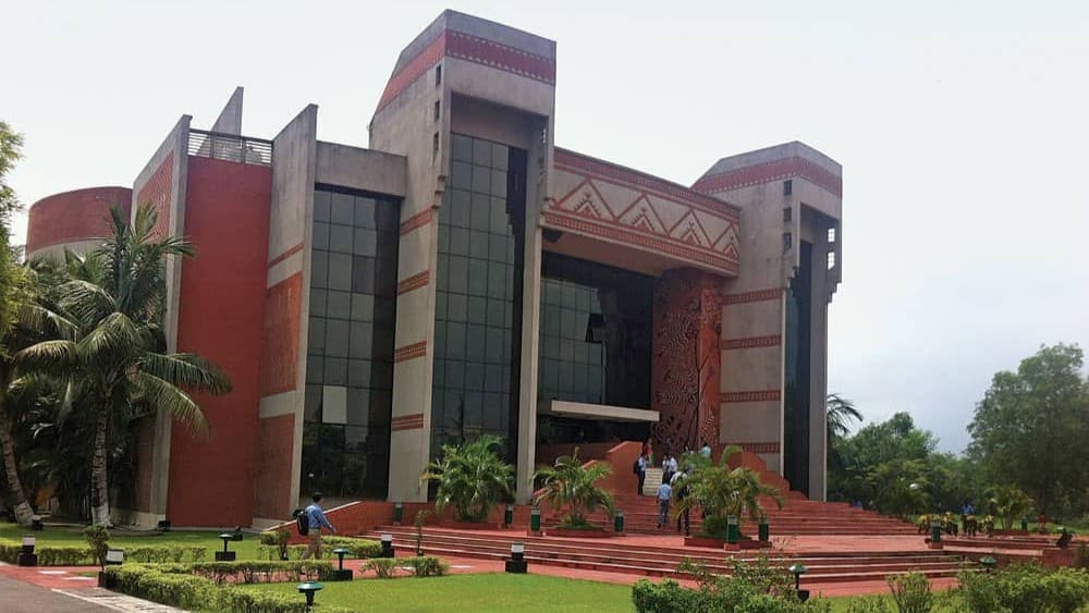 IIM Calcutta introduces program on storytelling for leadership and communication