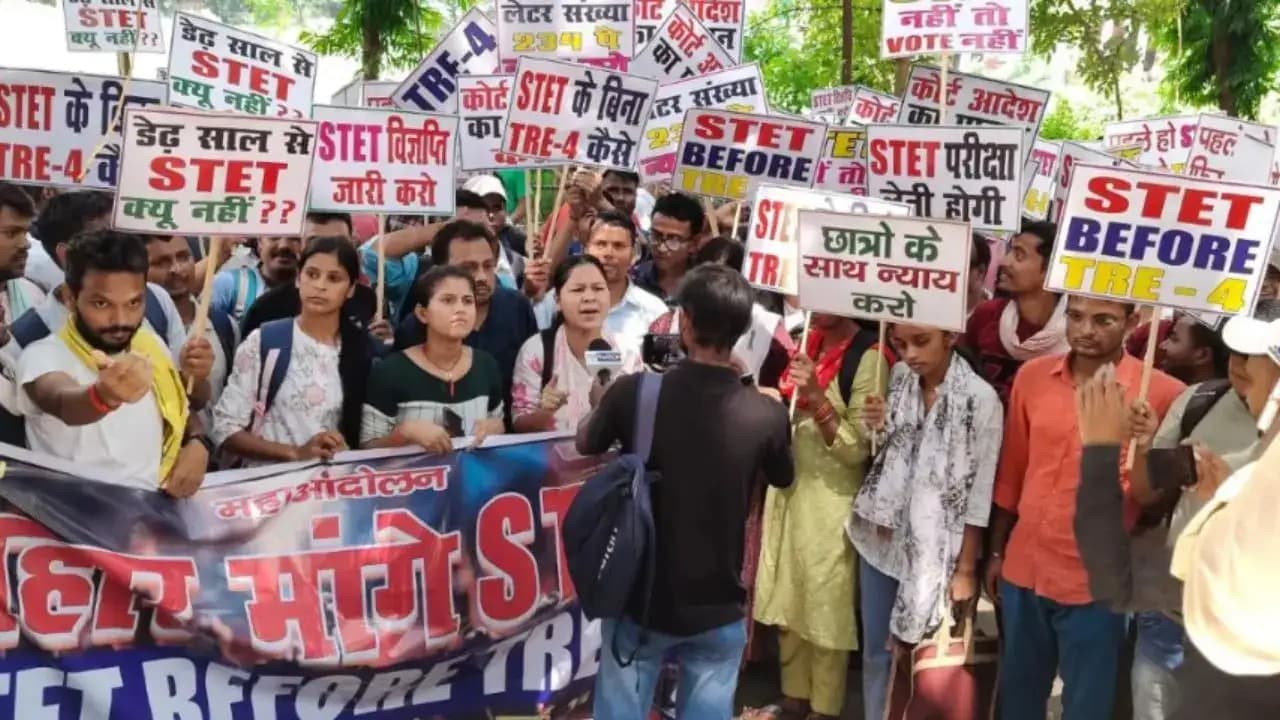 Bihar job aspirants protest in Patna over delay in STET
