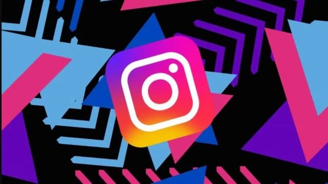Instagram 