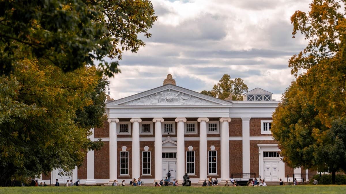 University of Virginia agrees to follow federal guidance on DEI policies