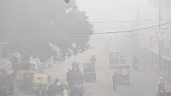 Environmental Alert 2025: Severe Air Pollution Grips Delhi–NCR Amid Cold Wave & Dense Smog