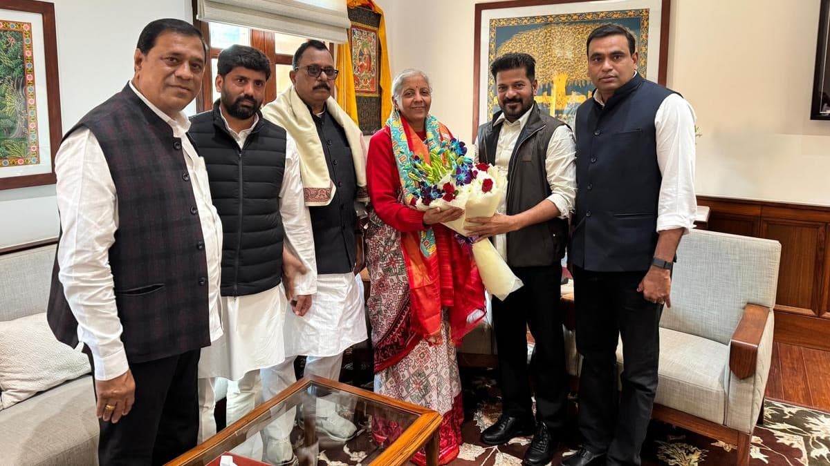 Telangana CM seeks ₹30,000 crore for education, union govt support for IIM and central schools