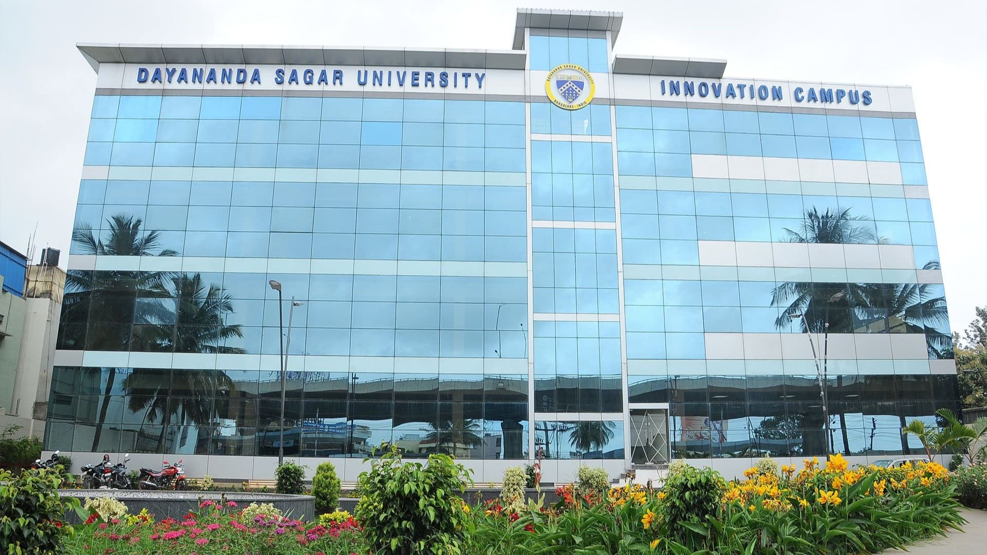 Dayananda Sagar University secures top spots in 2025 IIRF MBA rankings, solidifying its academic excellence