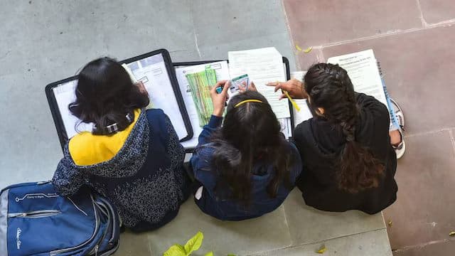 No fee cap, rising costs as private schools tie up with financiers while parents struggle