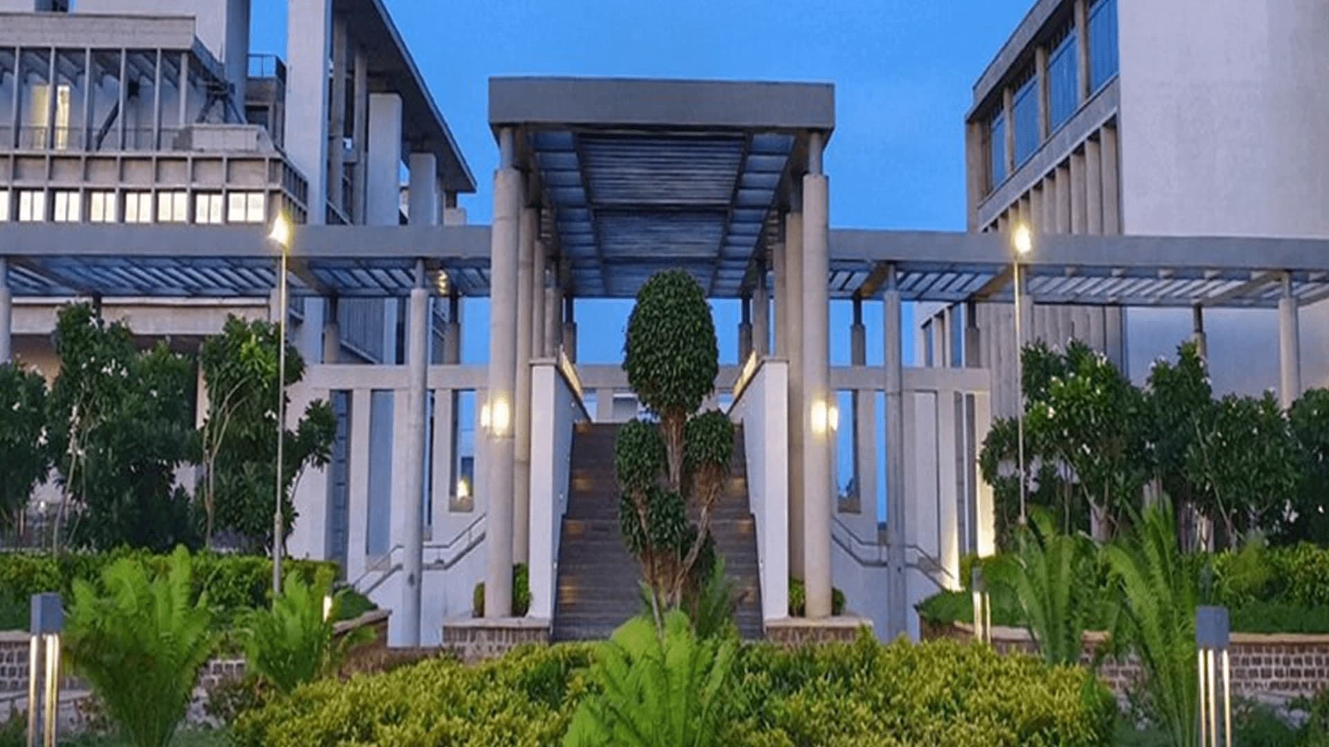 IIM Raipur introduces new cohort of executive programs in general management