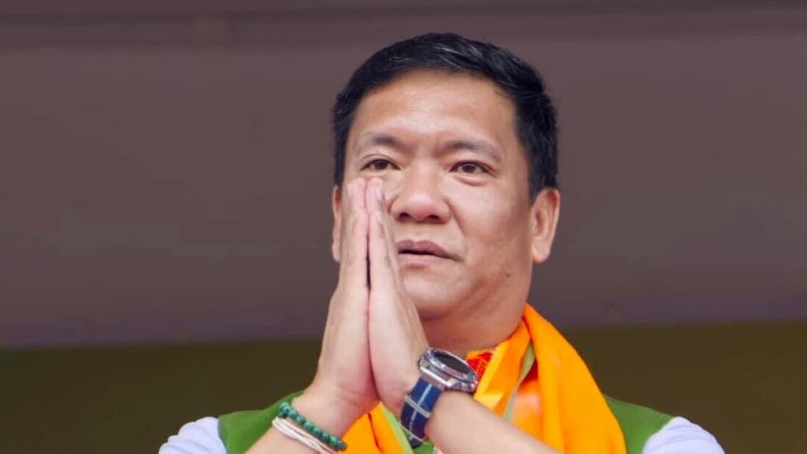 Arunachal CM hikes Dorjee Khandu merit scholarship, inaugurates new college blocks in Tawang