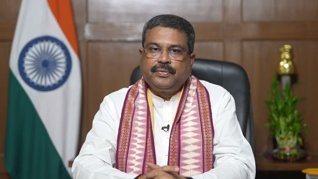 Education Minister Pradhan calls for industry aligned curriculum at top technical institutions
