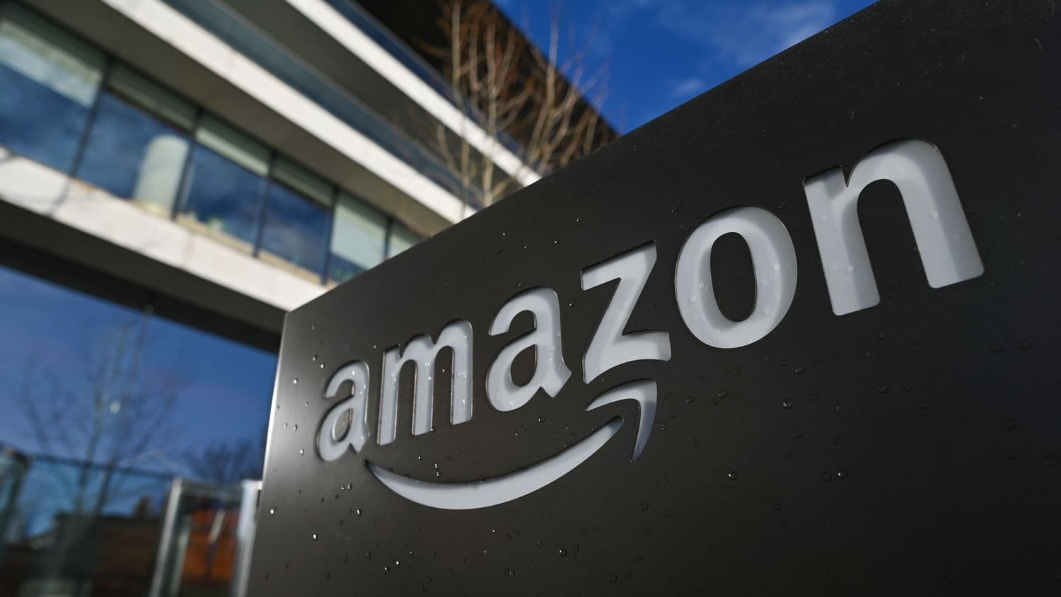 Amazon to cut about 14,000 corporate roles in new layoff round