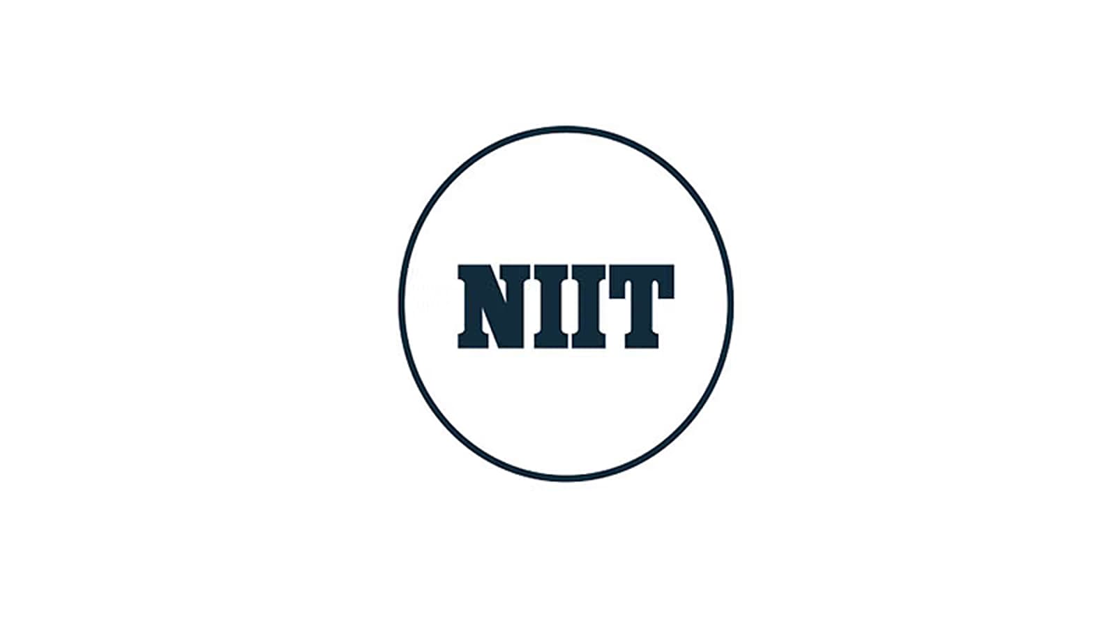 2026 Global Learning Transformation Benchmark report cover by NIIT MTS