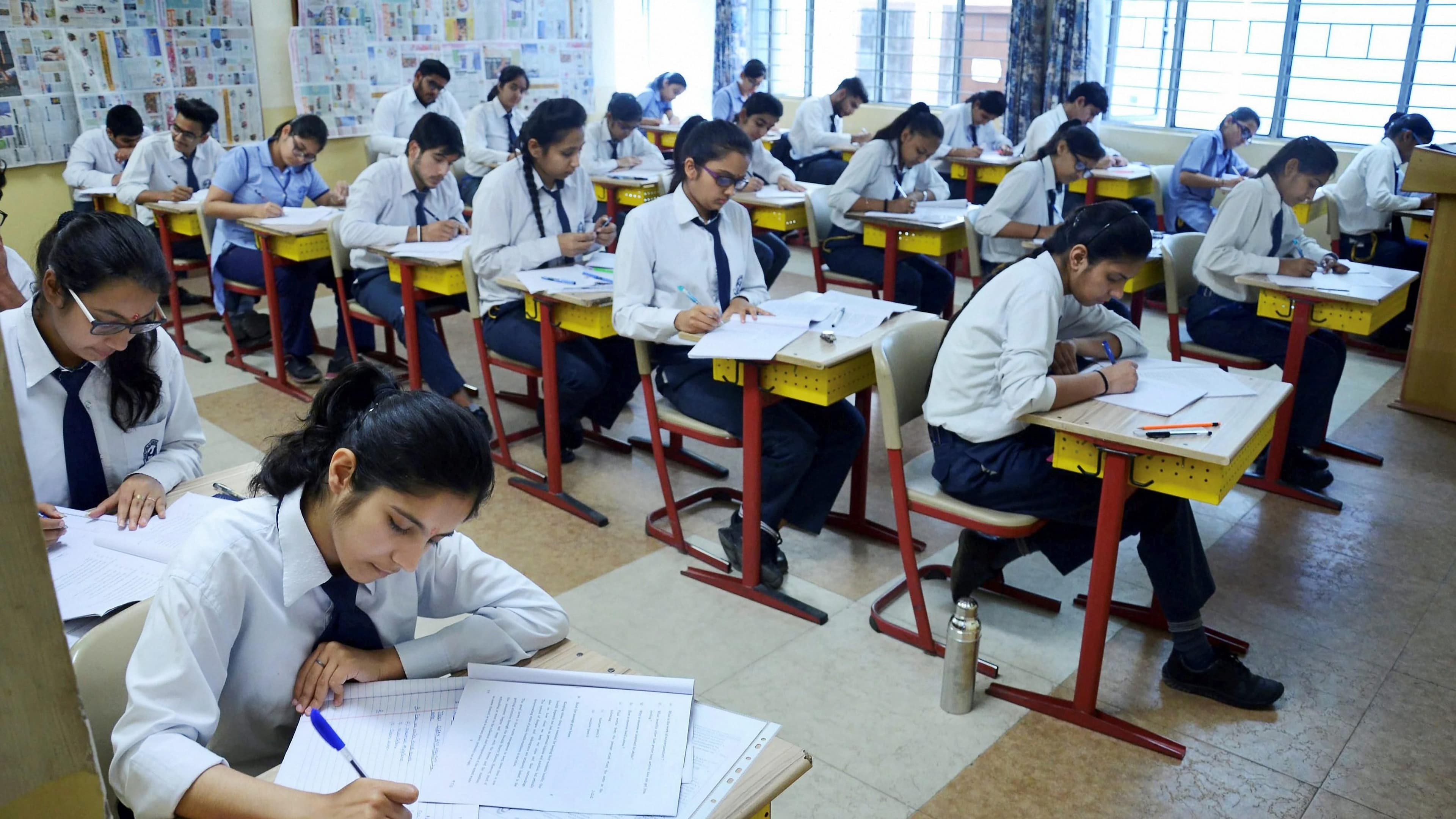 Maharashtra suspends five teachers for aiding copying in Class 12 exams