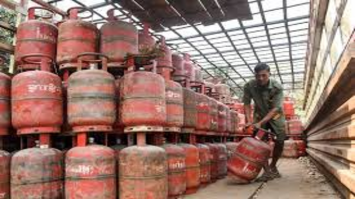 Concerns Rise Over LPG Supply Security in India