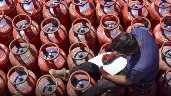 Biometric e-KYC made mandatory for LPG users, subsidy and refills linked to verification