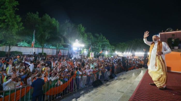 Bengal win marked with symbolism as PM Modi dons traditional attire