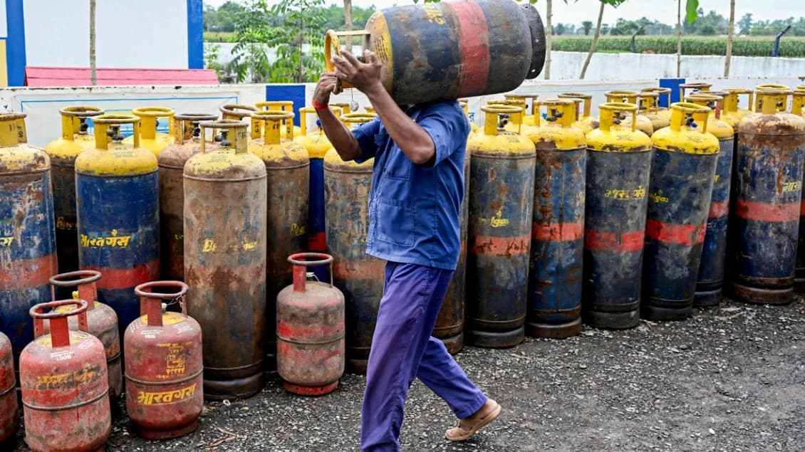 Govt lifts restrictions on commercial LPG supply as fuel availability improves