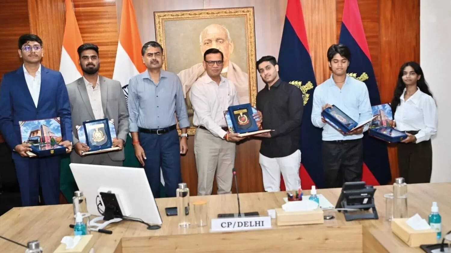 Delhi Police honors 16 student innovators for developing technology-based policing solutions