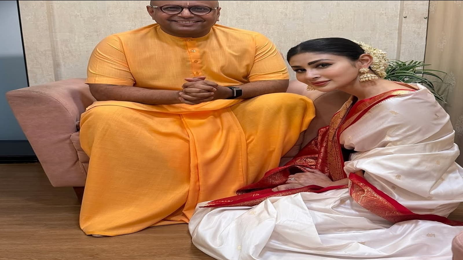 Mouni Roy Janmashtami: Actress Meets Gaur Gopal Das, Says Conversation Left Her ‘Happier and More Fulfilled’