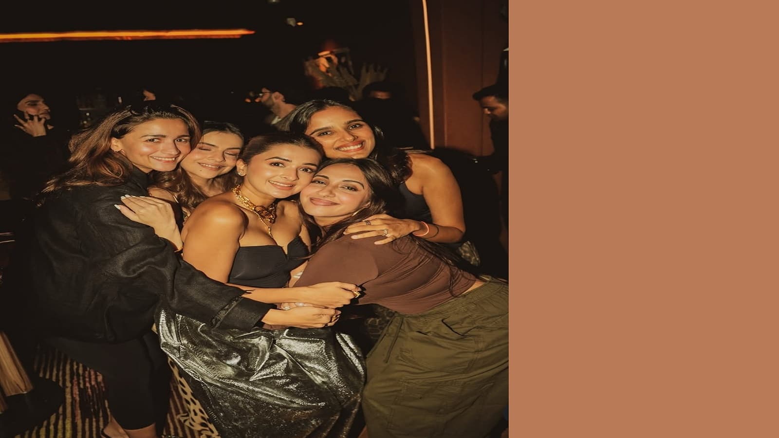 Akansha Ranjan Kapoor celebrates 33rd birthday with Alia Bhatt, KL Rahul, Athiya Shetty