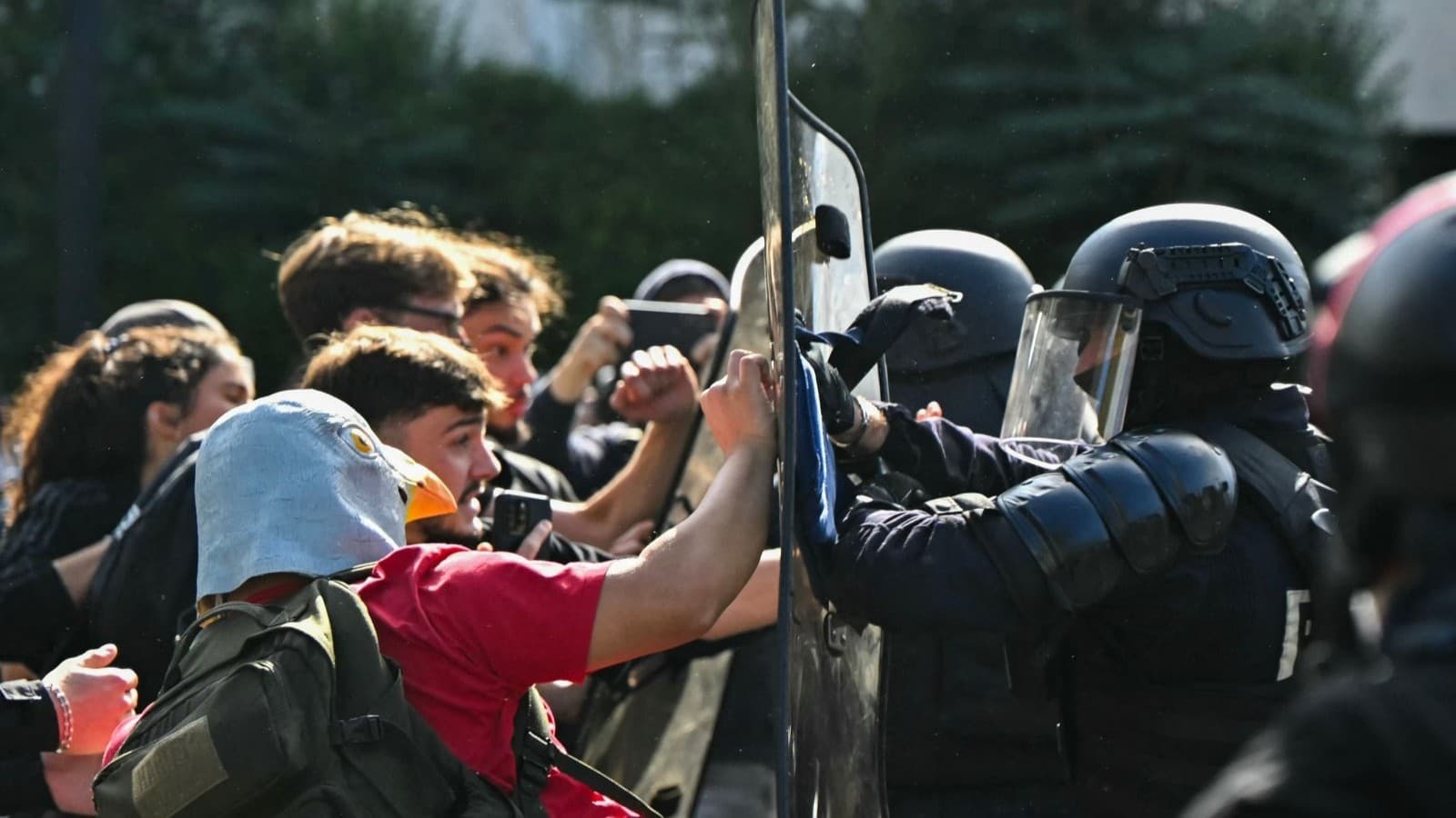 France student protests intensify nationwide as more than 400 schools shut over teacher shortages and funding