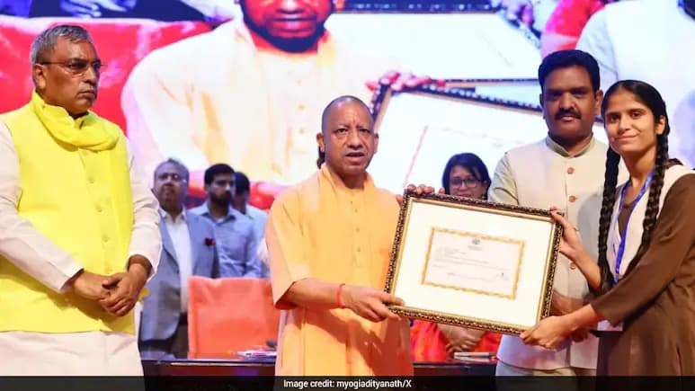CM Yogi Adyitnath