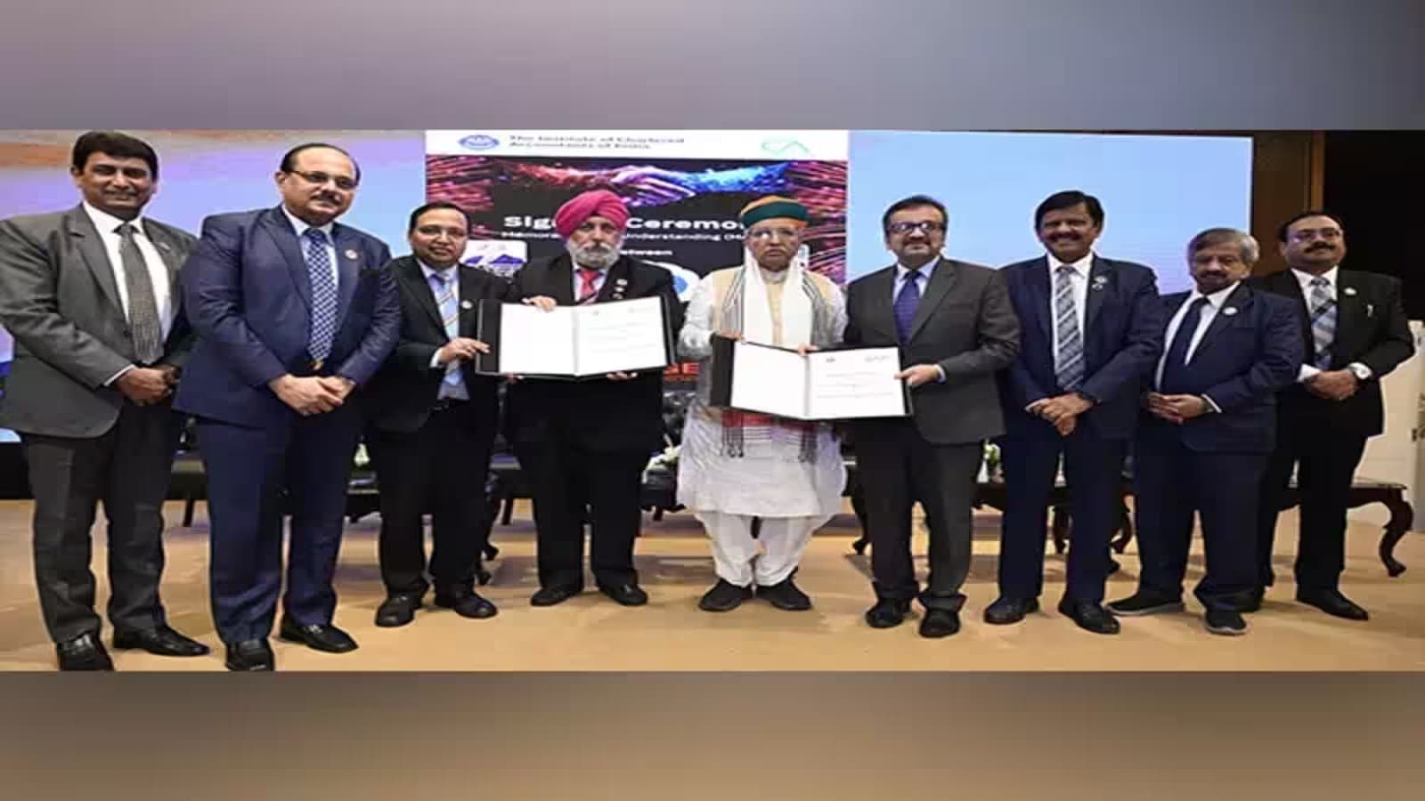 Indian Institute of Corporate Affairs and Association of ARCs in India representatives at the MoU signing ceremony in New Delhi.