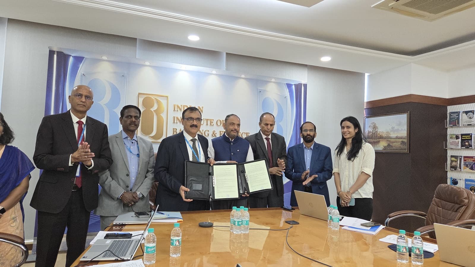 FinX and Indian Institute of Banking and Finance partnership to expand BFSI employment opportunities.