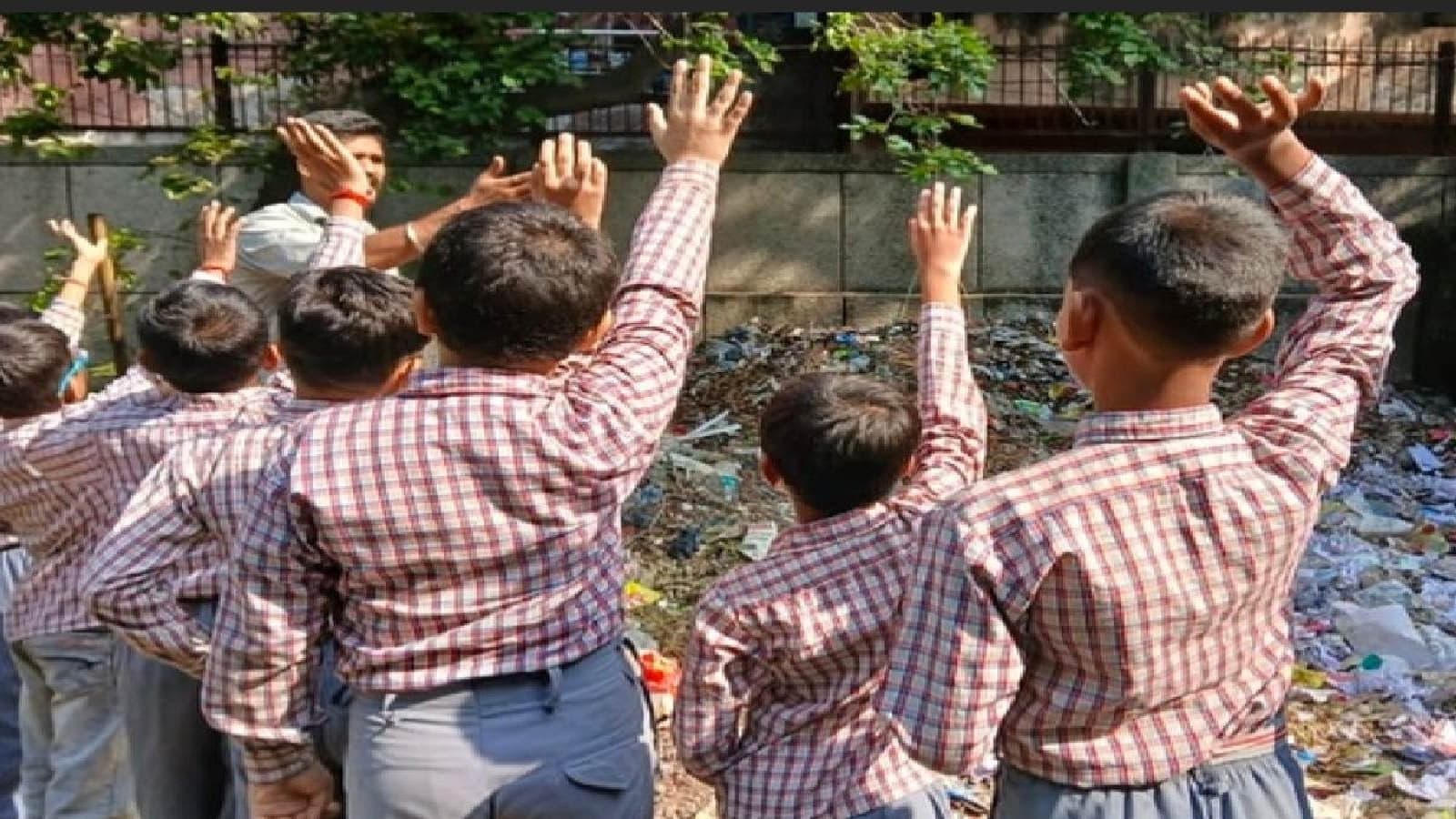 Delhi Municipal Corporation school building representing the MCD School Chalo Abhiyan and proposed MTS recruitment drive in 2026.