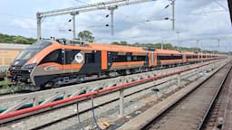 Varanasi-New Delhi Vande Bharat Sleeper train
