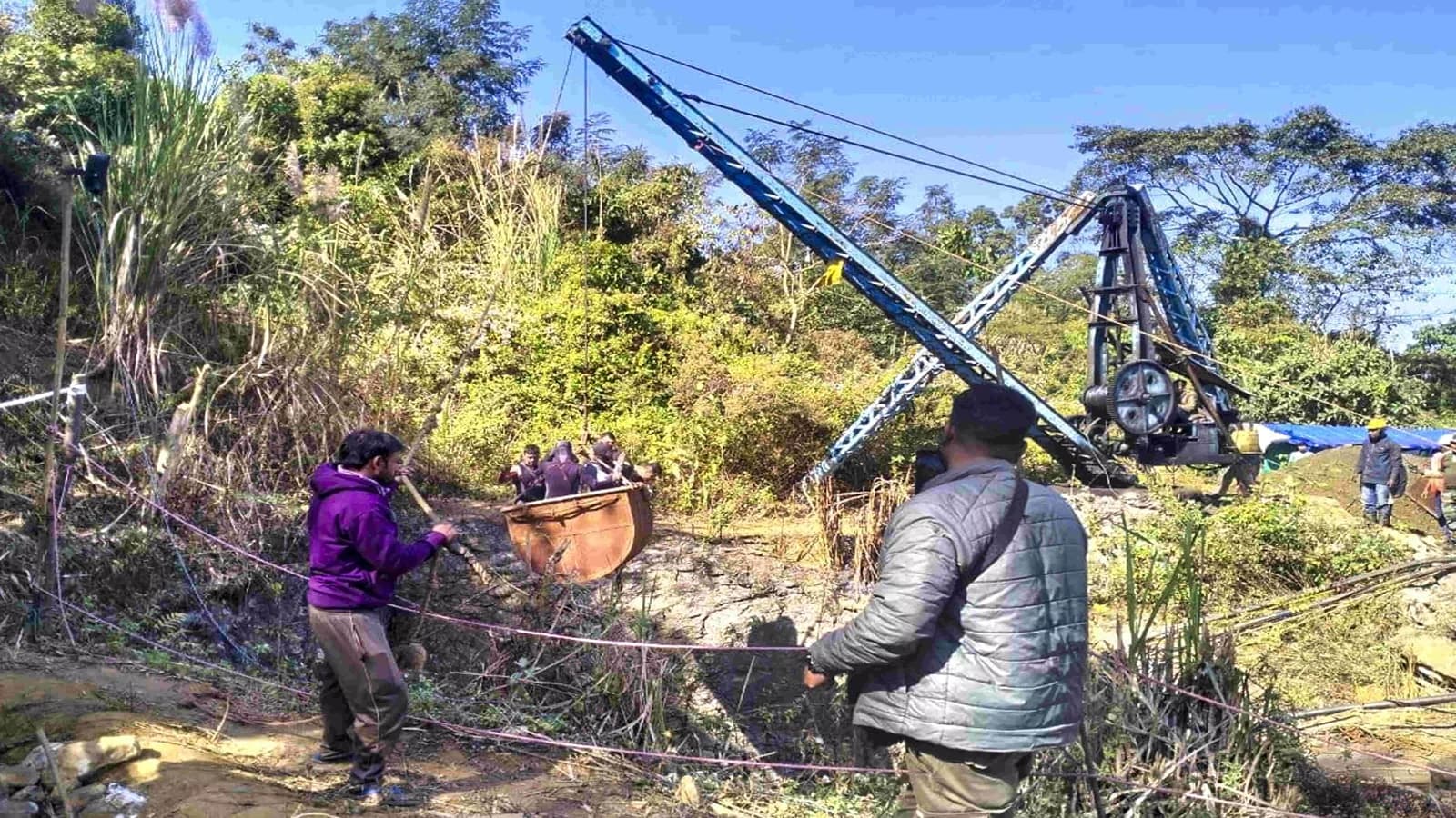Navy withdraws divers from Assam coal mine rescue op as dewatering efforts continue