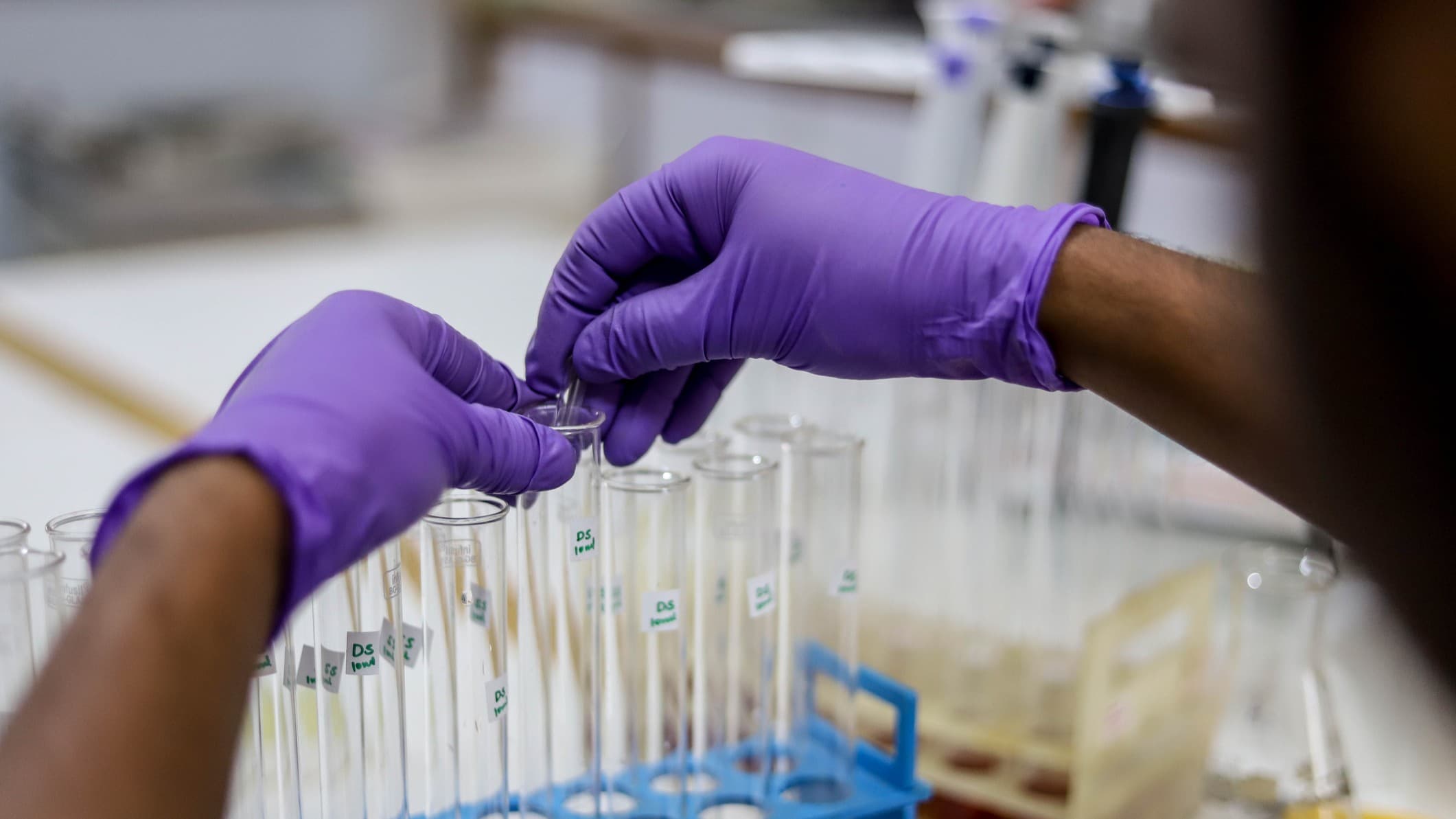 India launches $300,000 global fellowship to boost biomedical and public health research