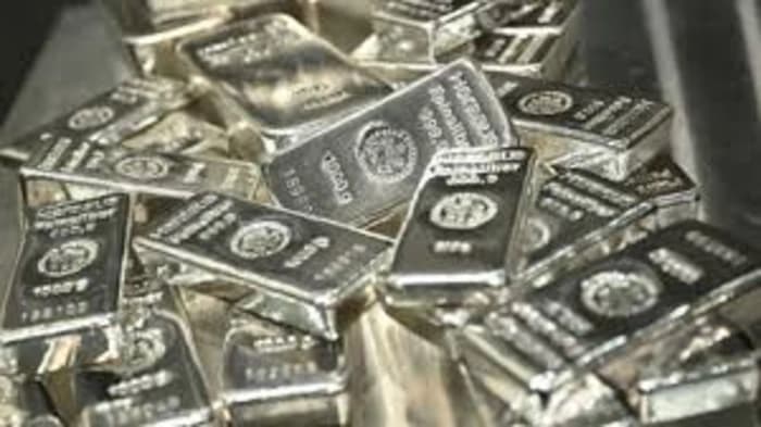Silver Hits Record High as Gold Nears Seven-Week Peak