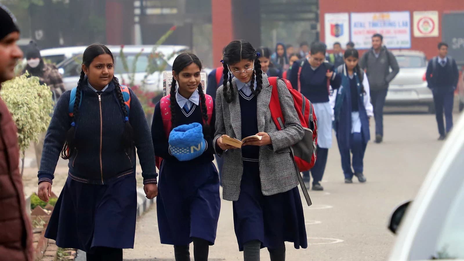 Uttar Pradesh schools closed until Jan 5 as cold wave continues
